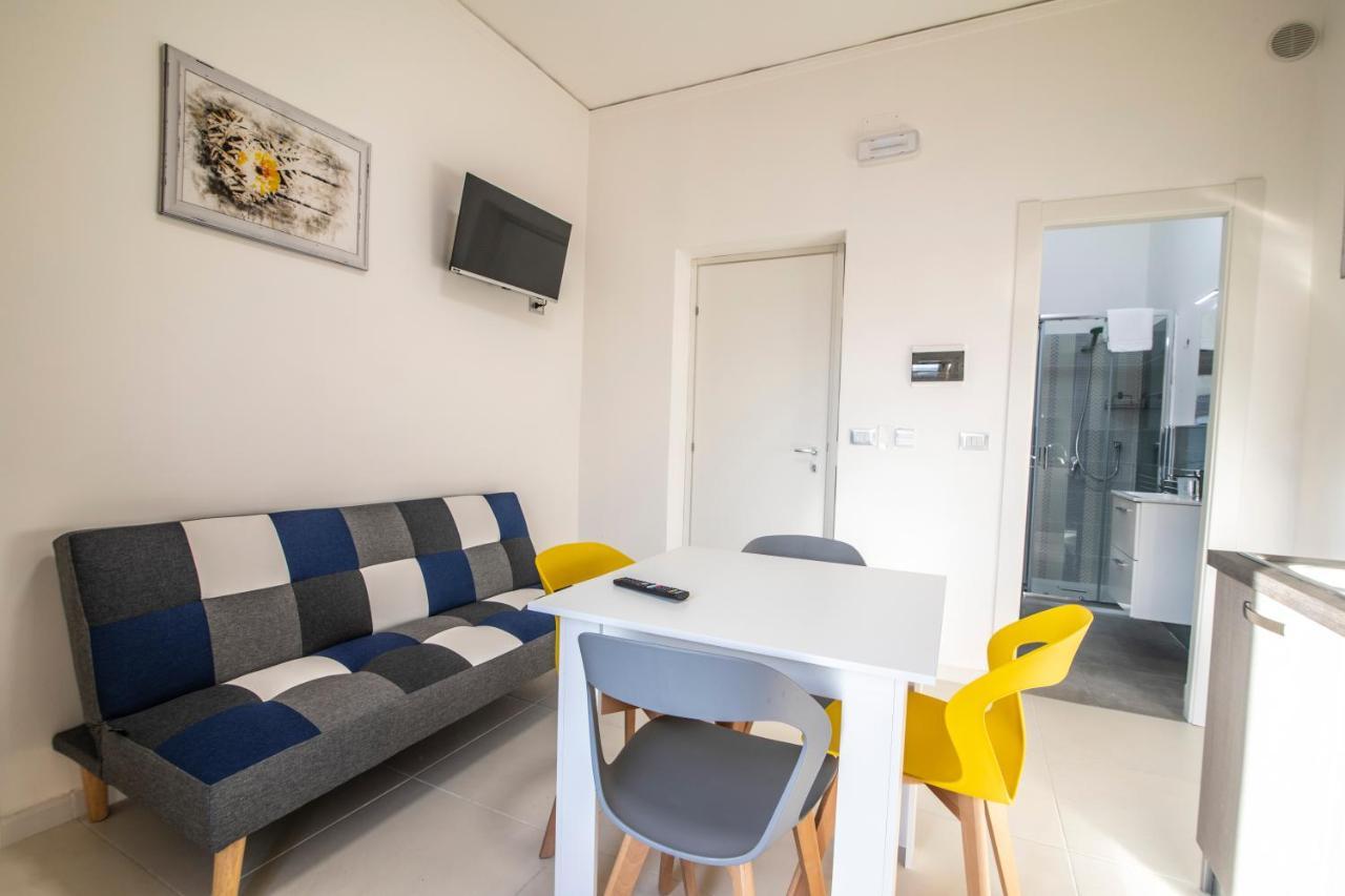 Piano Monaco Apartment Каріні Екстер'єр фото